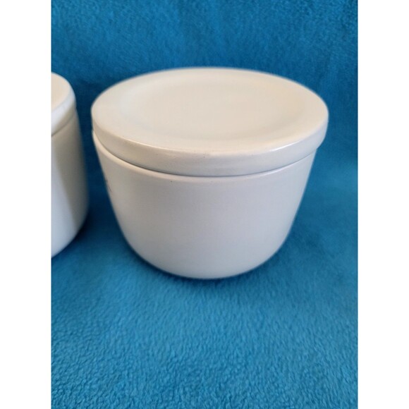 Magnolia Hearth and Hand Salt & Pepper Stoneware Pinch Bowl Cellar Set - Picture 16 of 16